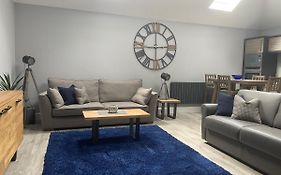 The Store By Caithness Luxury Apartments Nc500 - Luxury Modern Conversion With Open Plan Living - Sleeps 4 - Preferential Rates For Long Stay Trades - Contact Us -